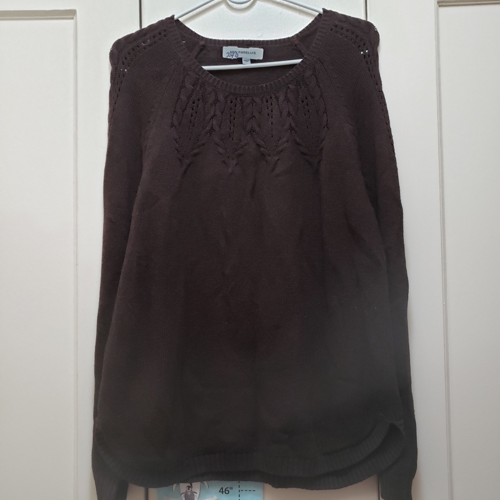 Chocolate brown Sweater Cable Knit Chest Rounded sides size L